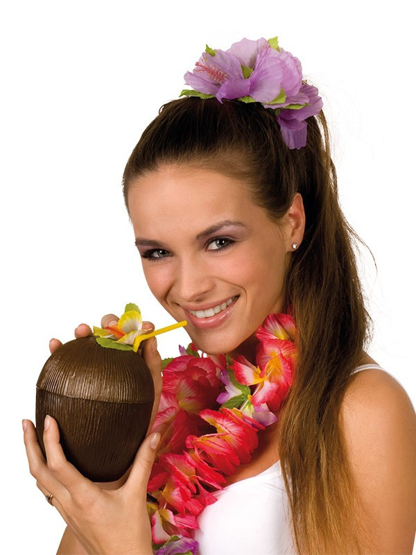 Hawaiianische Kokosnusstasse